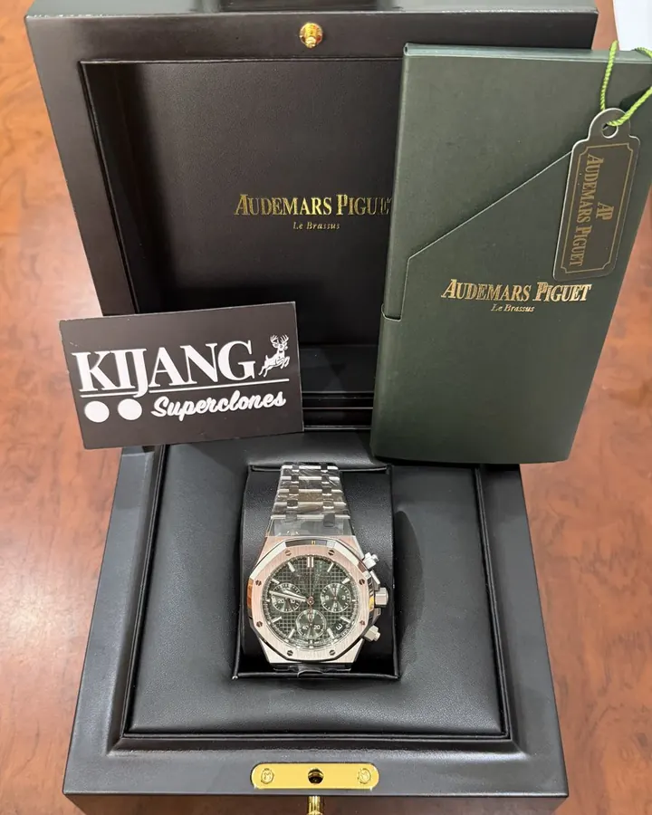 Royal Oak Chronograph Green QC photo