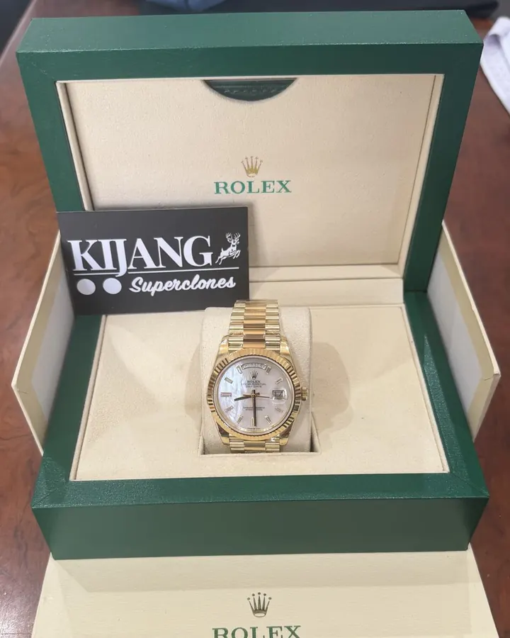 Day-Date Gold Mother of Pearl QC photo