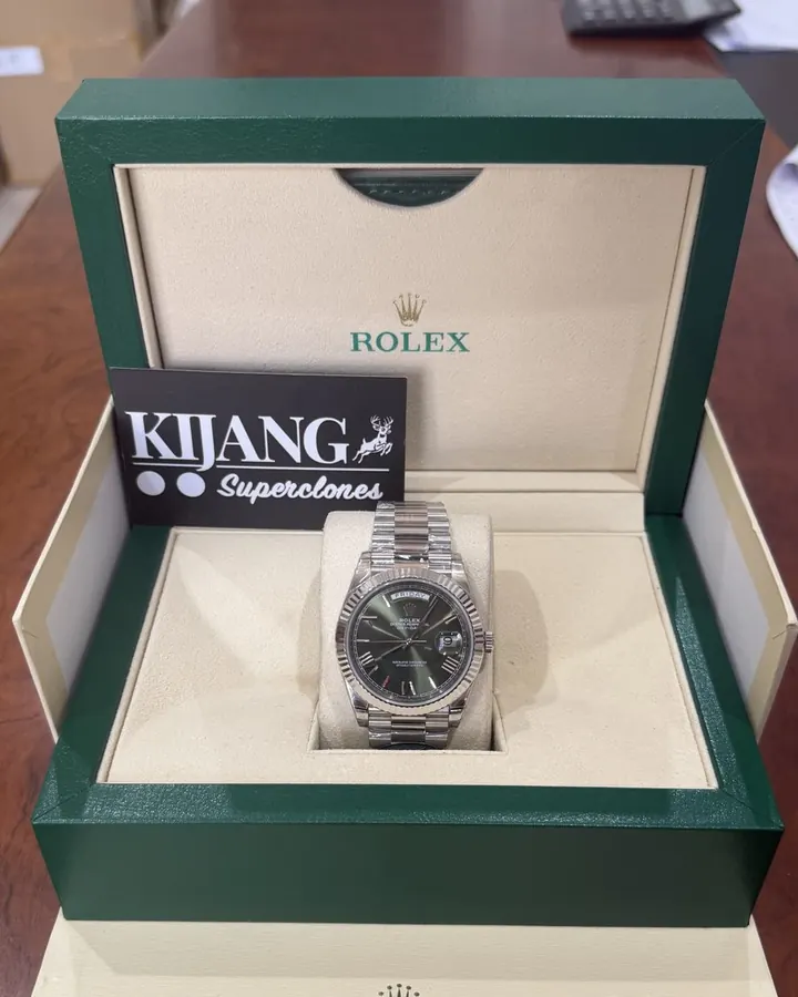 Day-Date Steel Green Roman QC photo